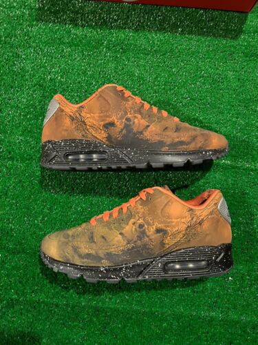 Size 9 - Nike Air Max 90 QS Mars Landing 2019 VNDS USED