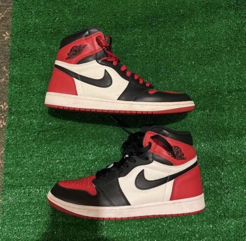 Size 11 - Jordan 1 Retro OG High Bred Toe good condition original all